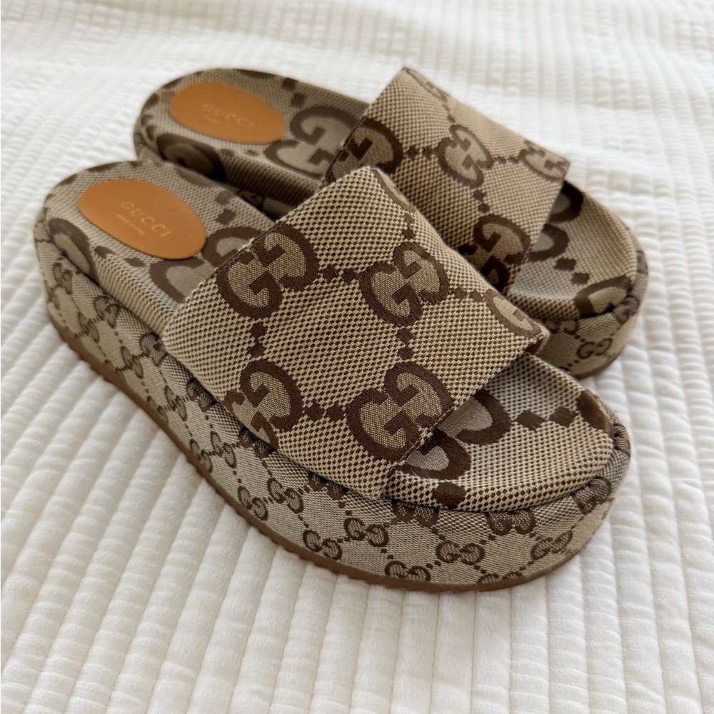 Gucci Women's Beige and Brown Platform Slides